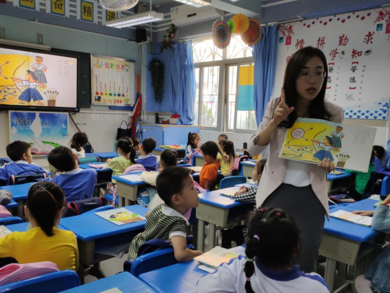 普法“新雨计划”进入158所中小学，深圳福田用法治呵护“祖国的花朵”  