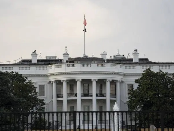 美国白宫：拜登已签署备忘录 将对乌克兰提供军事援助