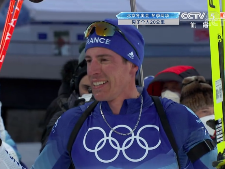 法国选手康坦·菲永·马耶获得冬季两项男子20公里个人项目金牌