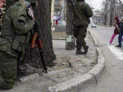 俄媒：乌东武装宣布顿涅茨克进入紧急状态
