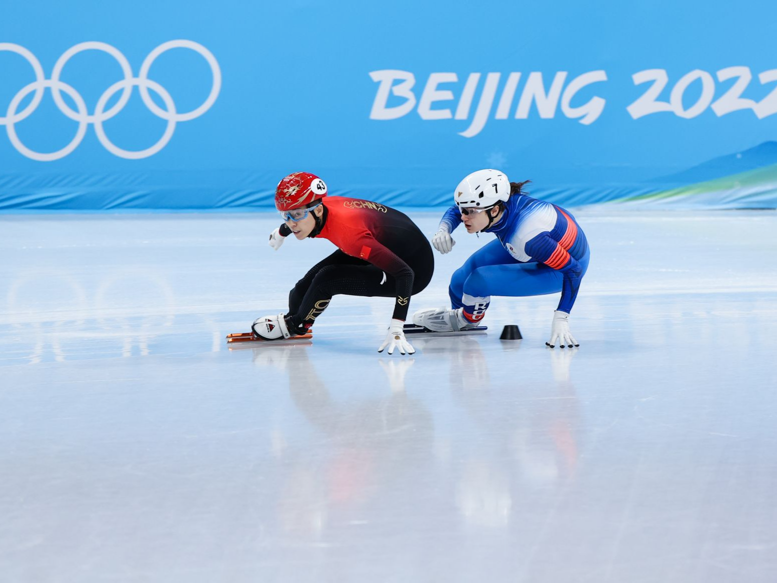 中国短道速滑队迎北京冬奥会首秀