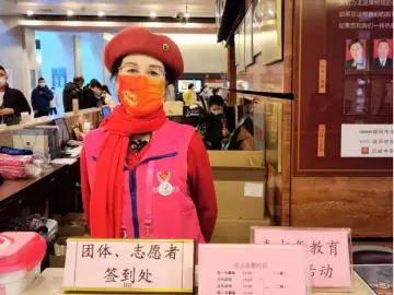 新春走基层 | 13年，5000多个小时！深博“志愿者一姐”的人生追求