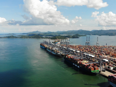 再创历史新高！盐田港2021年集装箱吞吐量达1416万标箱