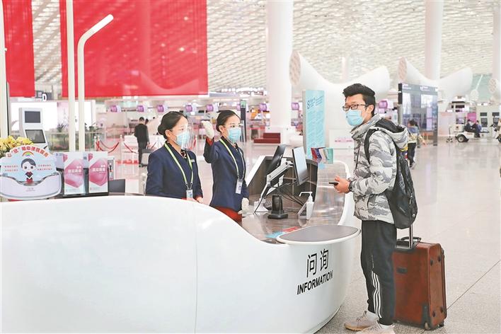 客货运量排名全国第三 深圳宝安国际机场去年旅客吞吐量3635.8万人次，货邮吞吐量156.8万吨
