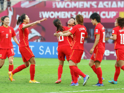 中国女足完成逆转夺亚洲杯冠军，获两家企业各千万奖励