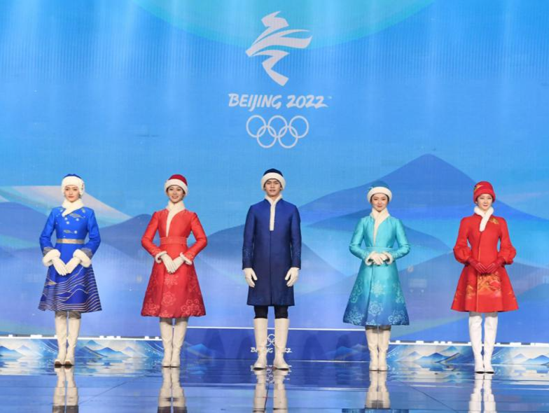 正色+满满中国风！北京冬奥颁奖礼服亮相赛场
