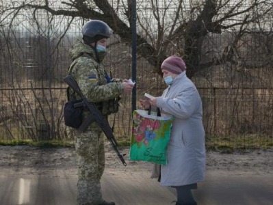 乌国家安全与国防委员会已要求实施紧急状态 