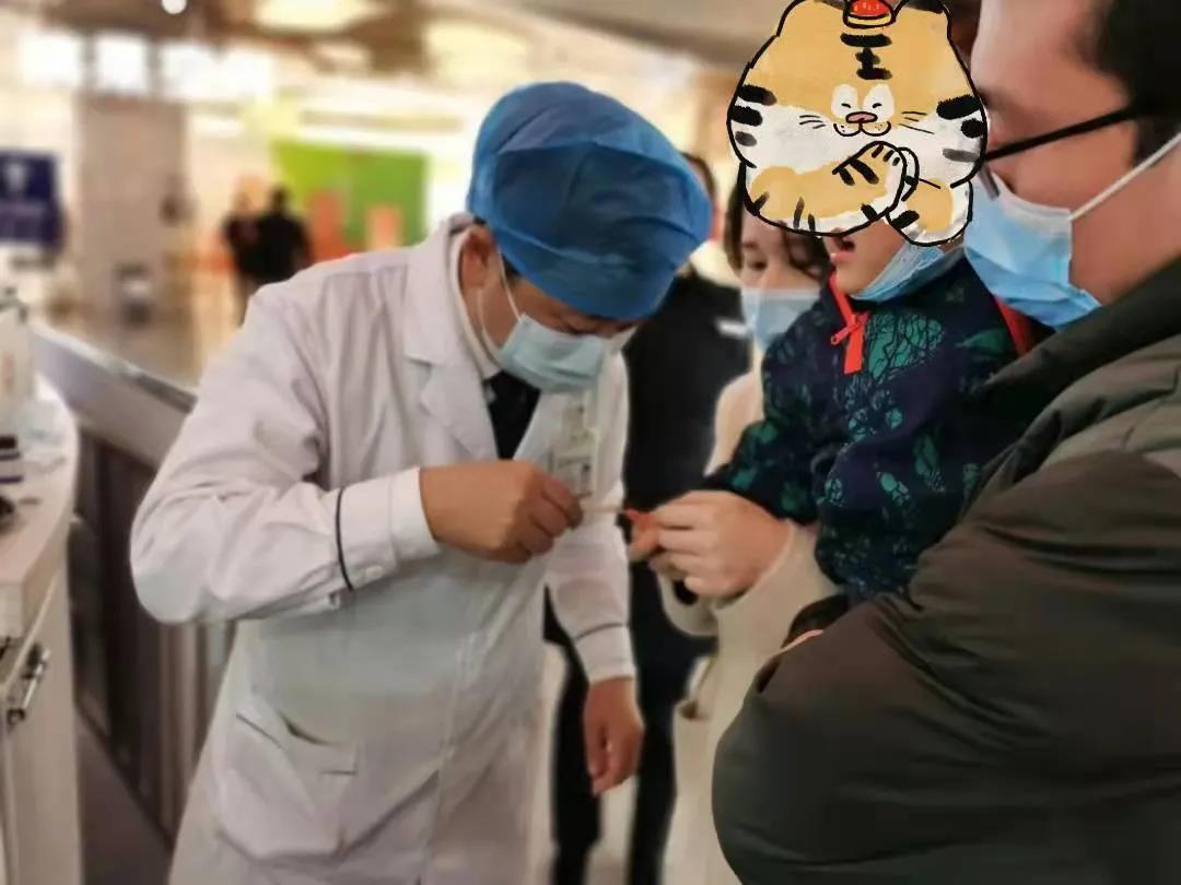 新春走基层 | 这事发生在春节假期北站候车室一角…...