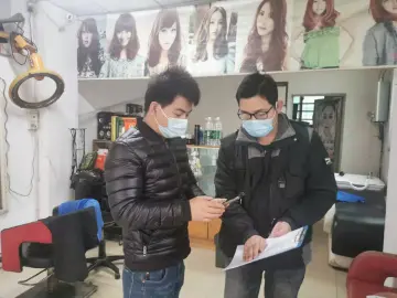 马田街道推行三小场所“一门一码”助力筑牢疫情防控墙  