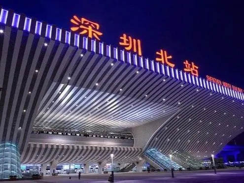  In response to the return peak of the Spring Festival, Shenzhen North Station launched the night "bus+taxi" combined service
