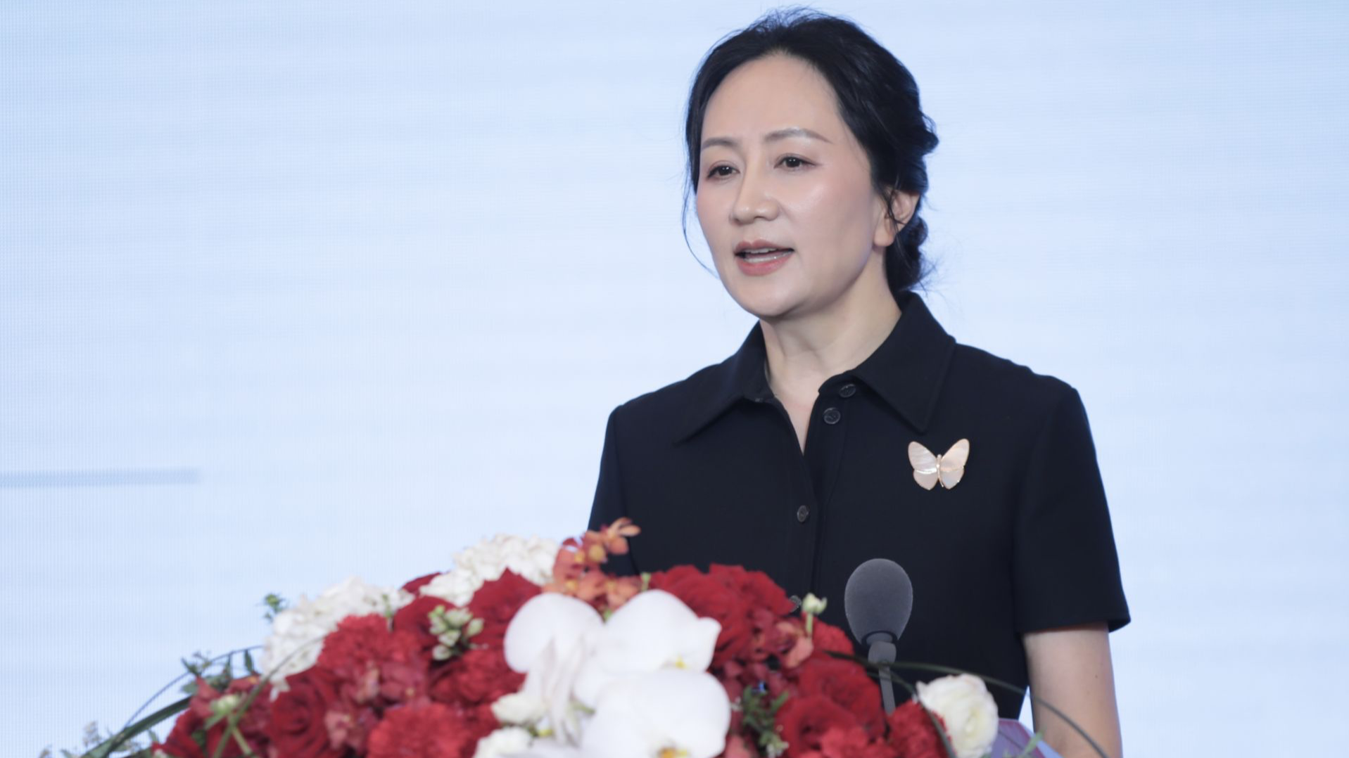 孟晚舟亮相！公布华为2021年成绩单