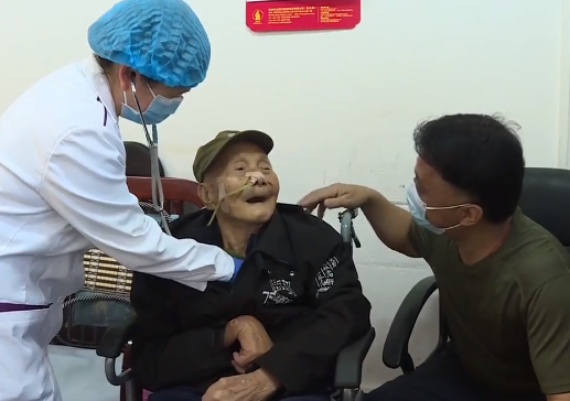 年轻时您保家卫国，年迈时我们护您健康