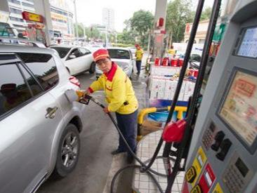 油价一升8、9元，特斯拉、比亚迪涨价，买车如何选？
