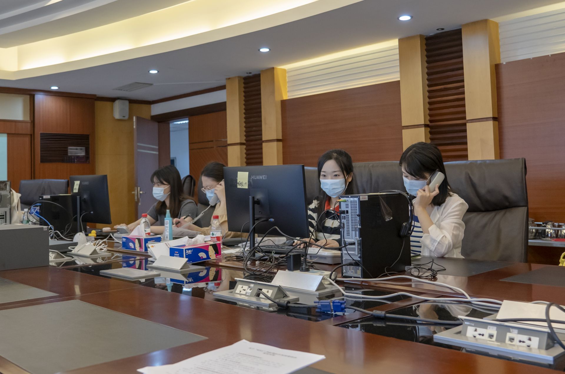 有呼必应！公明街道“党员先锋岗”暖心热线全天候服务保障疫情防控