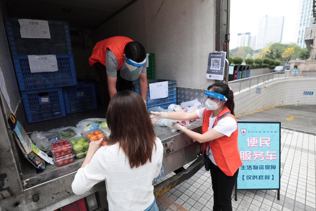 深圳福田创新设置“便民服务车”，实现“移动商超”进小区 