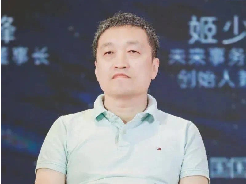 深圳科幻作家吴岩当选中国作家协会科幻文学专门委员会副主任