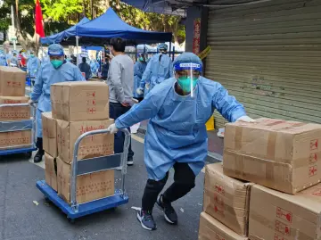我的抗疫志愿者日记｜闫化昆：“穿上大白的那一刻，是我最光辉的课堂”