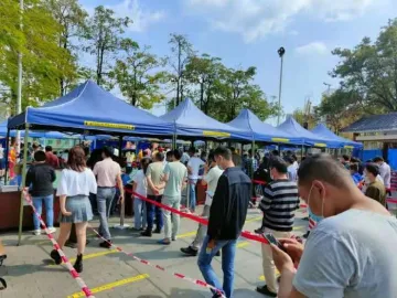 为了春暖花开的明天！凤凰街道齐心协力战疫情