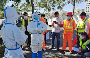 凤凰街道开展环卫行业疫情防控应急处置演练