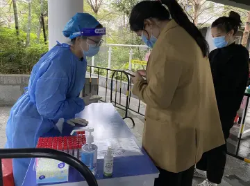 我的抗疫志愿者日记｜郑佳琳：这些事情看似很简单，但我的内心还是颇有成就