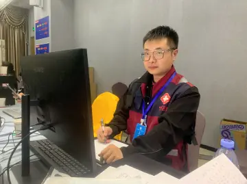 我的抗疫志愿者日记｜范轩铭：不会英文的美术老师不是好“流调员”