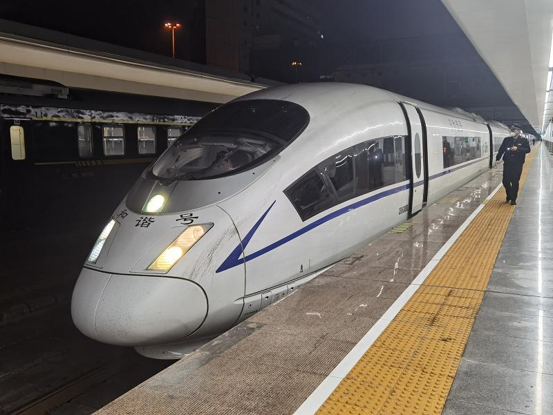 3月23日起深圳至广州、深圳至昆明间旅客列车将逐步恢复开行