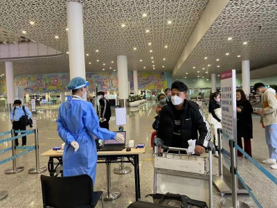 坚守空港门户！深圳机场近1600名党员干部战在“疫”线