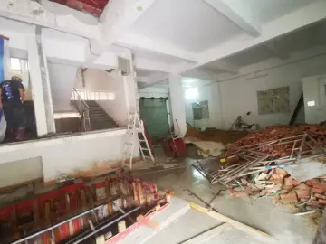严格守好社区“防疫门” 公明民情诊所叫停一处未报备装修工地