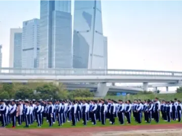 深圳学生陆续返校，请珍惜金子般的校园时光