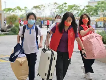 返校路上，他们是最温暖的力量