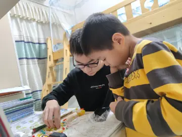 马山头社区举办青少年专注力训练工作坊  