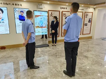 光明街道网格员赴光明区廉明馆接受现场廉政教育