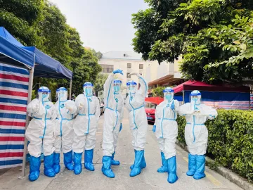 封控区采样队：勇敢的逆行者，下次需要还会报名参与