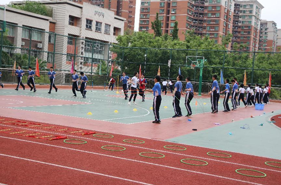 梅山中学举办体育与健康在线教学研讨活动  