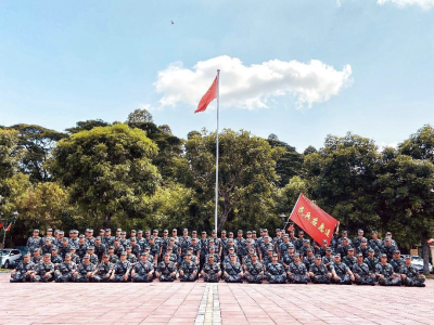 龙华区举行民兵应急力量分队训练暨出入队仪式