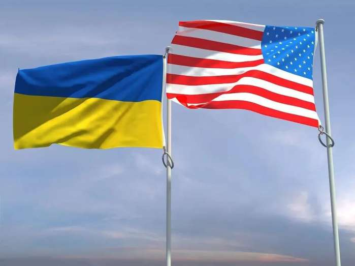 美国已向乌克兰军方提供100架弹簧刀无人机