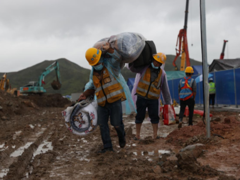 两万人鏖战落马洲河套——中央援港应急医院项目一期建设者群像