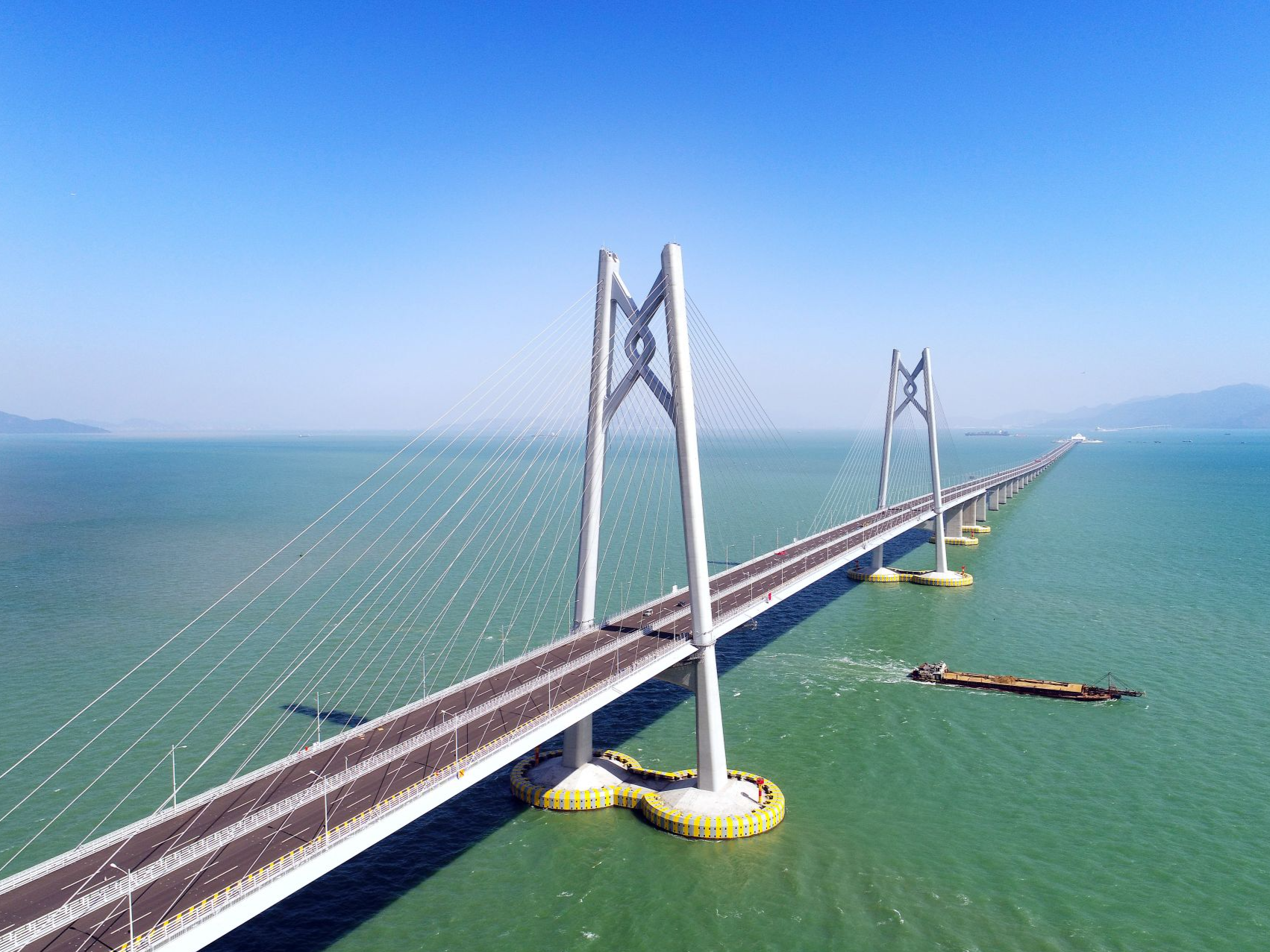 港珠澳大桥钢结构工程获国际焊接最高奖！