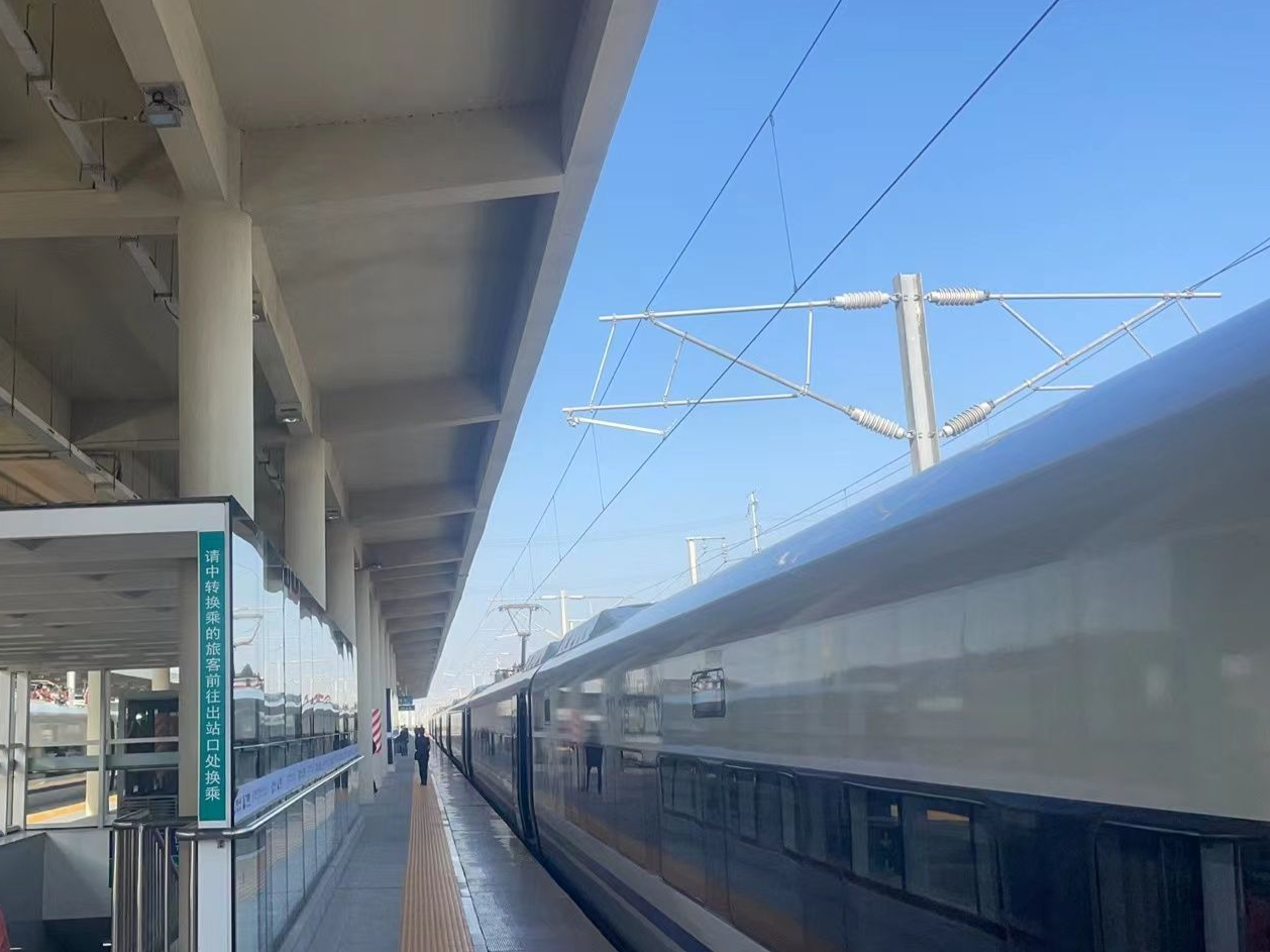 4月8日零时起潮汕站实行新的列车运行图，往深方向开行旅客列车63对