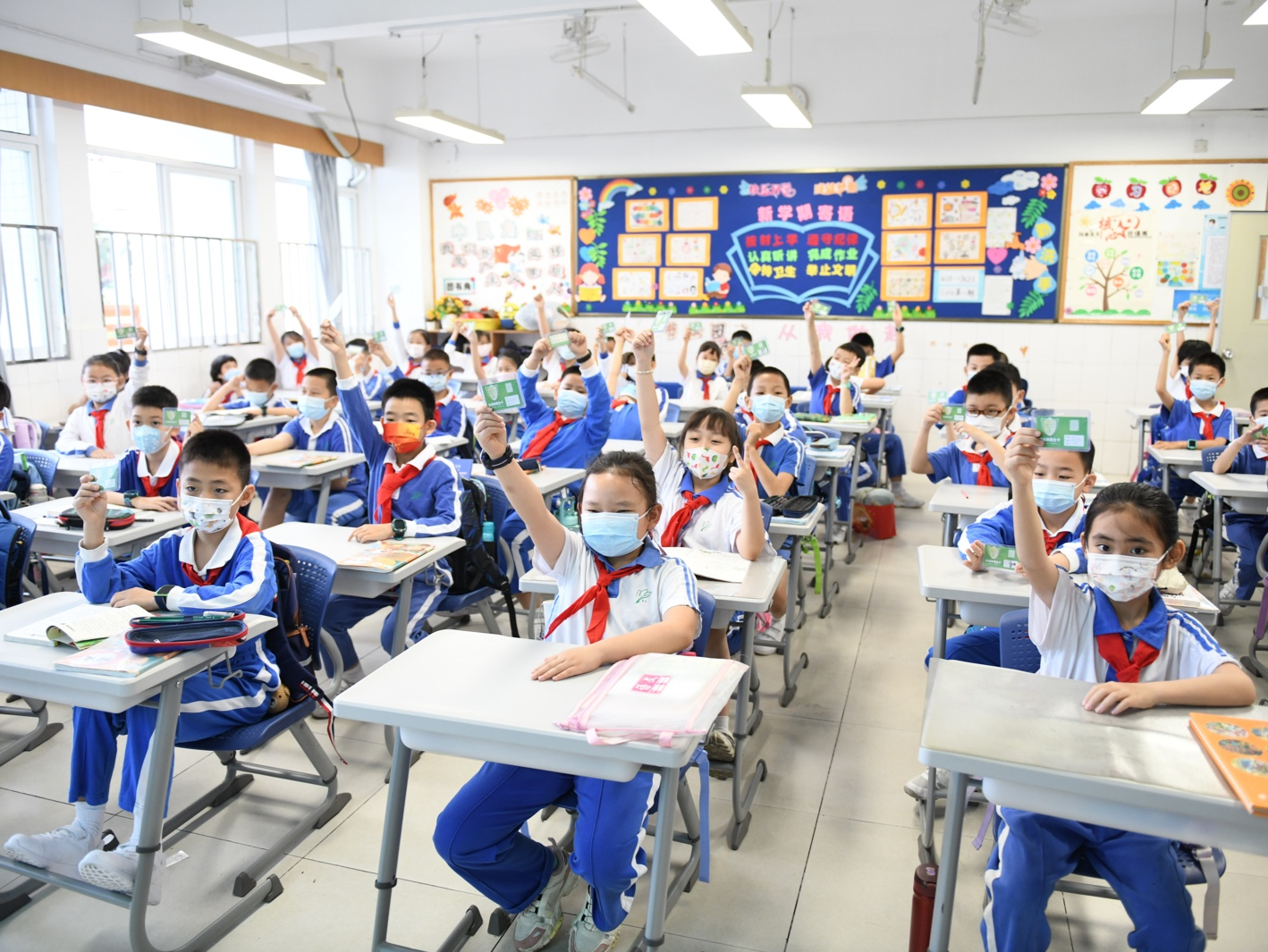 深圳各区小学全力以“复”，线上线下学习“无缝对接”