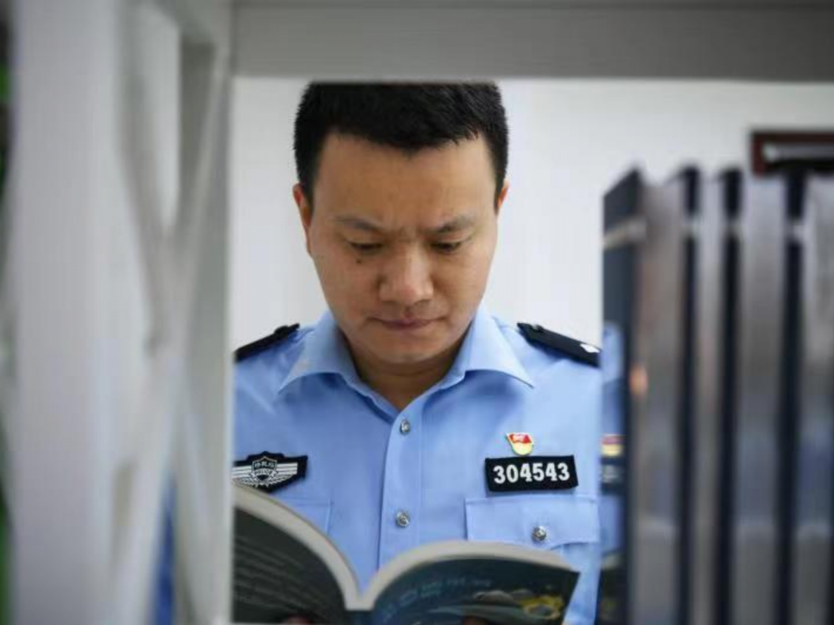 西九龙出入境边防检查站朱俊礼：读书是我探索未知世界最便捷的方式