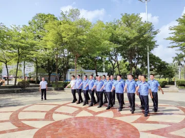 光明街道网格军事示范班展风采