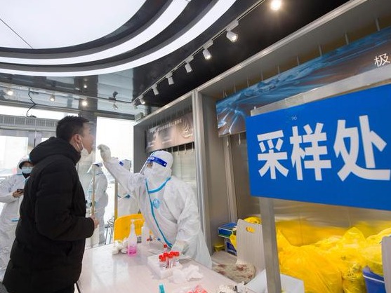 长春卫健委：录入延迟使长春报告阳性感染者激增
