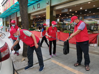 新湖街道志愿者身穿“红马甲”积极参与创建文明城市  