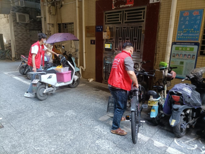 长圳社区掀起“换位体验”热潮 帮助居民养成规范停车习惯