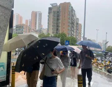 昨夜今晨深圳局地出现大暴雨，全市暂未收报灾情！