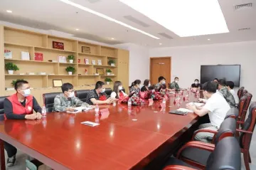 新湖街道组织召开春季征兵光荣军属座谈会 