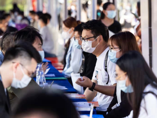 今年广州计划开展高校毕业生专场招聘不少于80场 