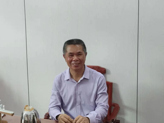 老兵李爱华：昔时军中“小卒子”，今日街道“老黄牛”
