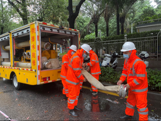 27日我市突发强降雨 28-29日仍有雷雨，局部可达暴雨